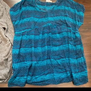 Maternity top XL Liz Lange blue shirt shirt sleeve